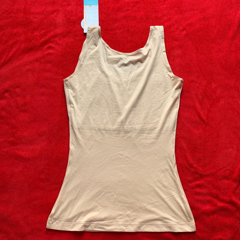 Assets by Spanx Nude Shaping Tank. Size S - Picture 5 of 5